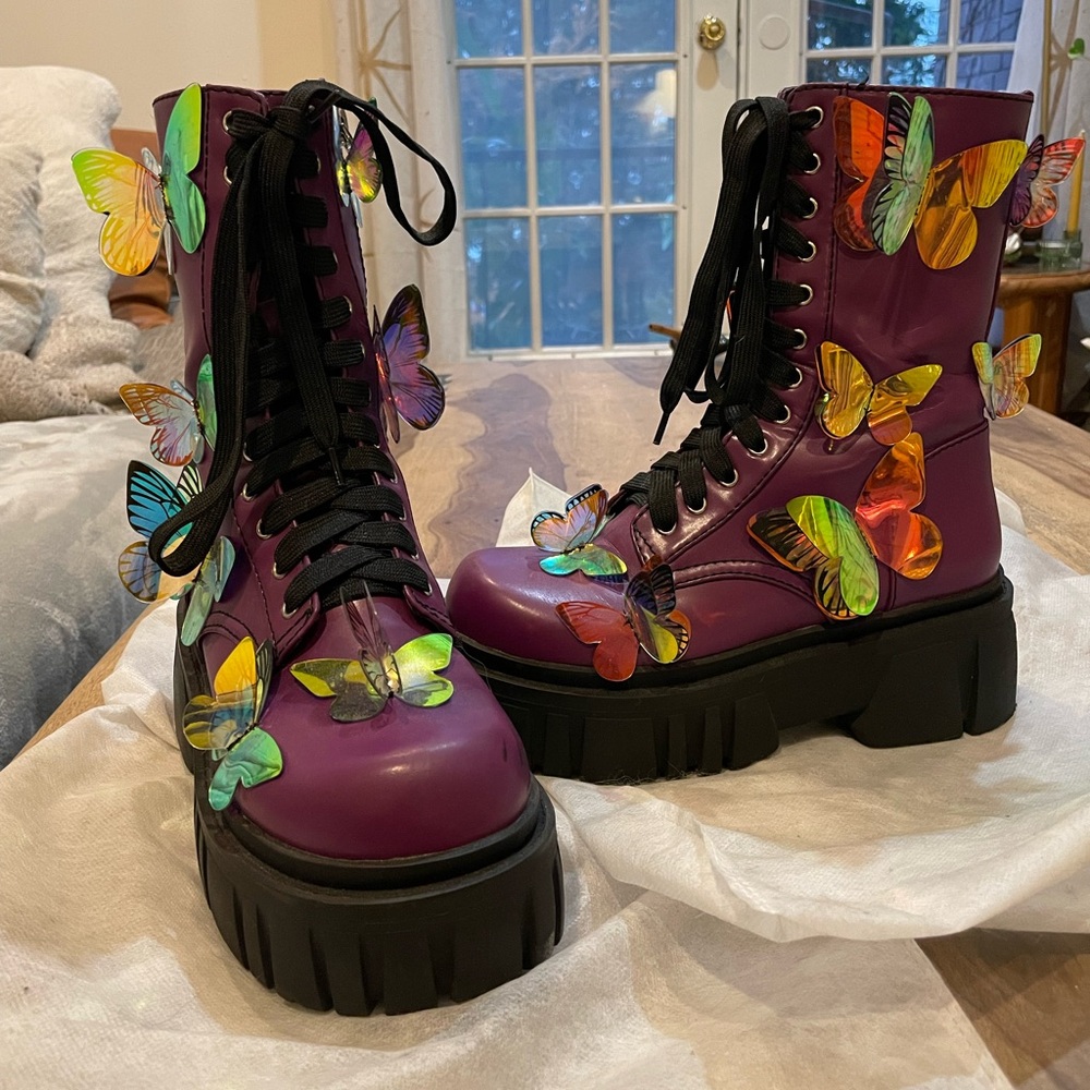 Dolls Kill Mauve Endless Dreaming Butterfly Boots US sz 8